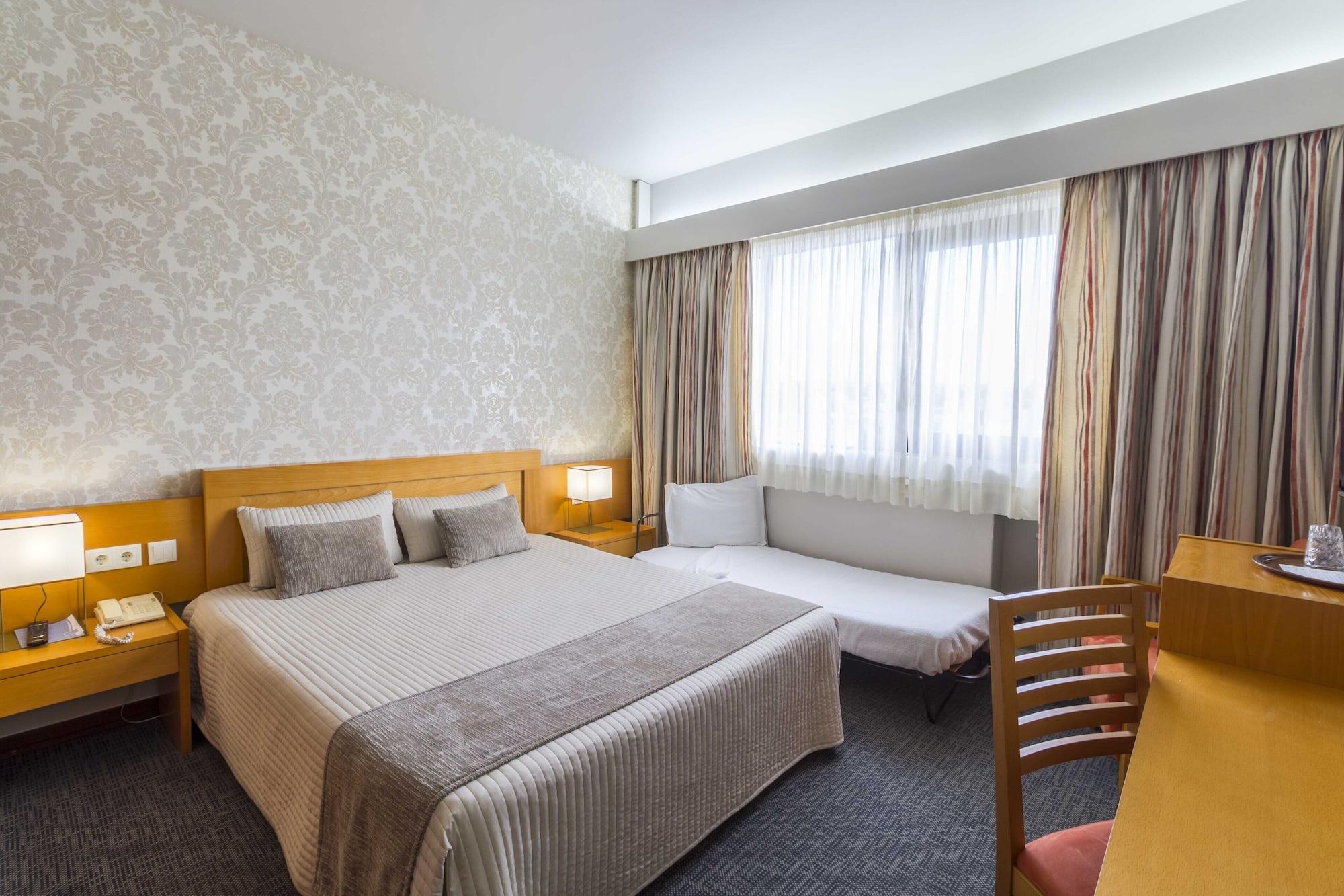 Hotel Eurosol Leiria & Jardim Екстериор снимка