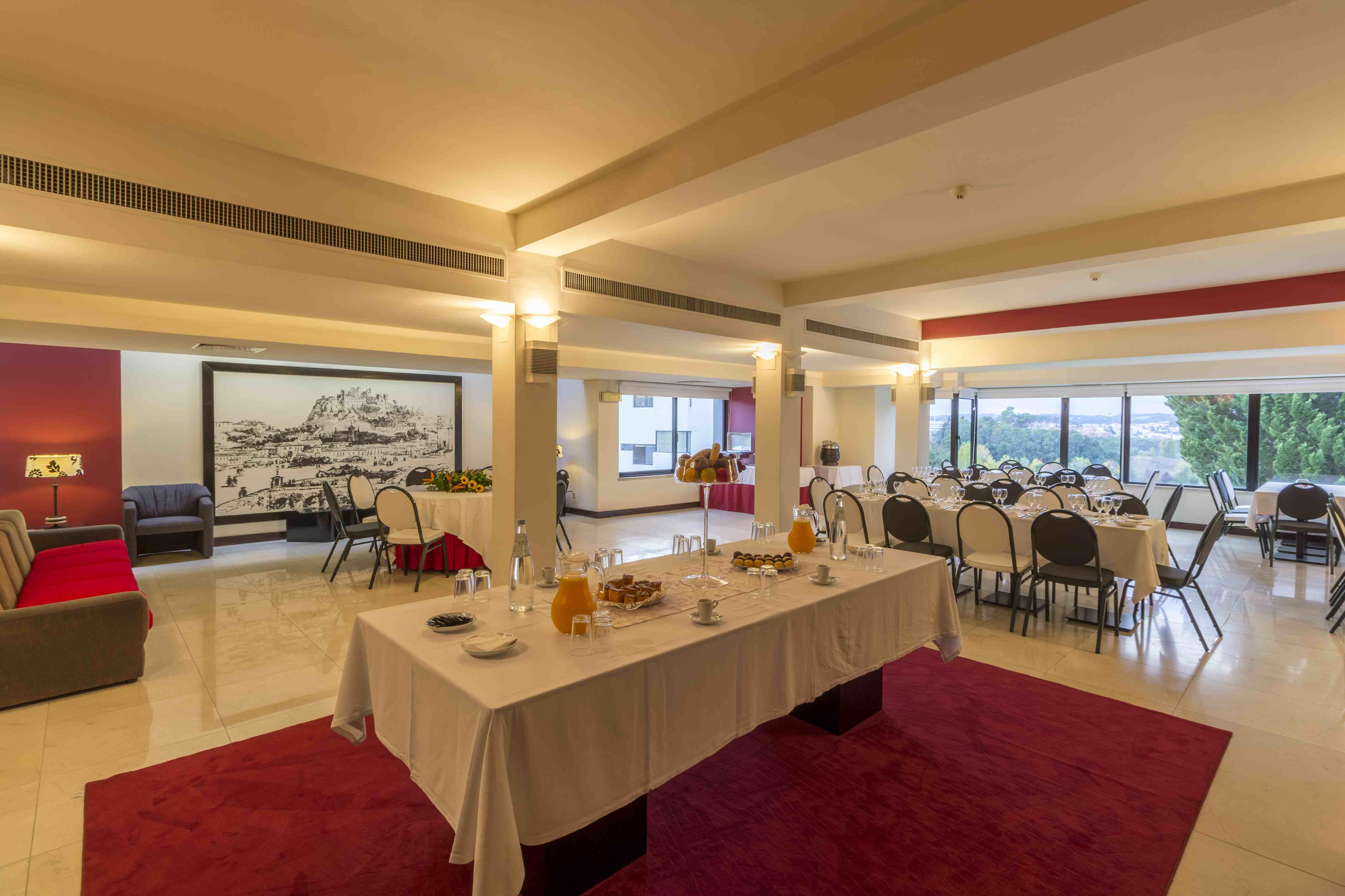 Hotel Eurosol Leiria & Jardim Екстериор снимка