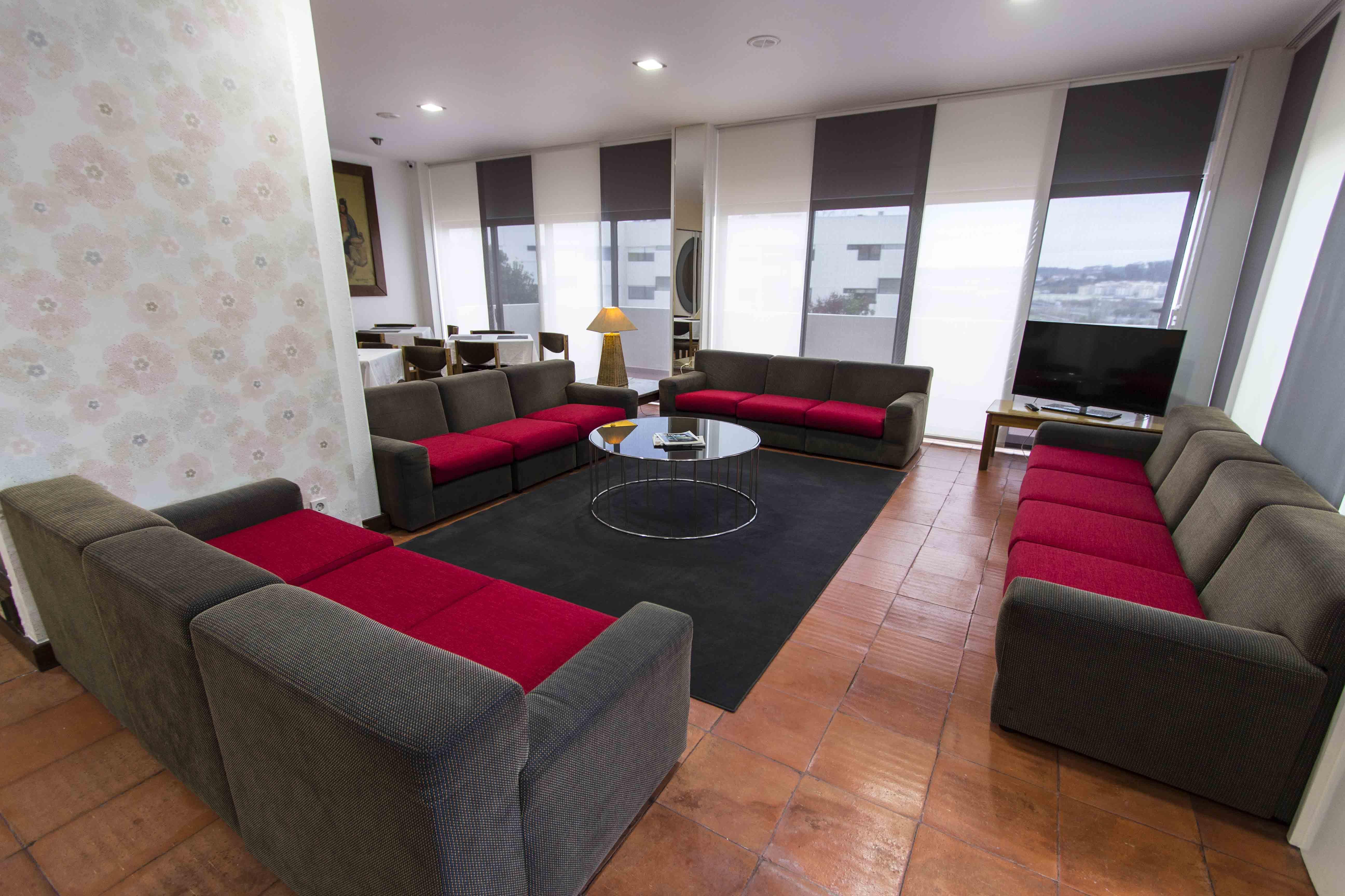 Hotel Eurosol Leiria & Jardim Екстериор снимка
