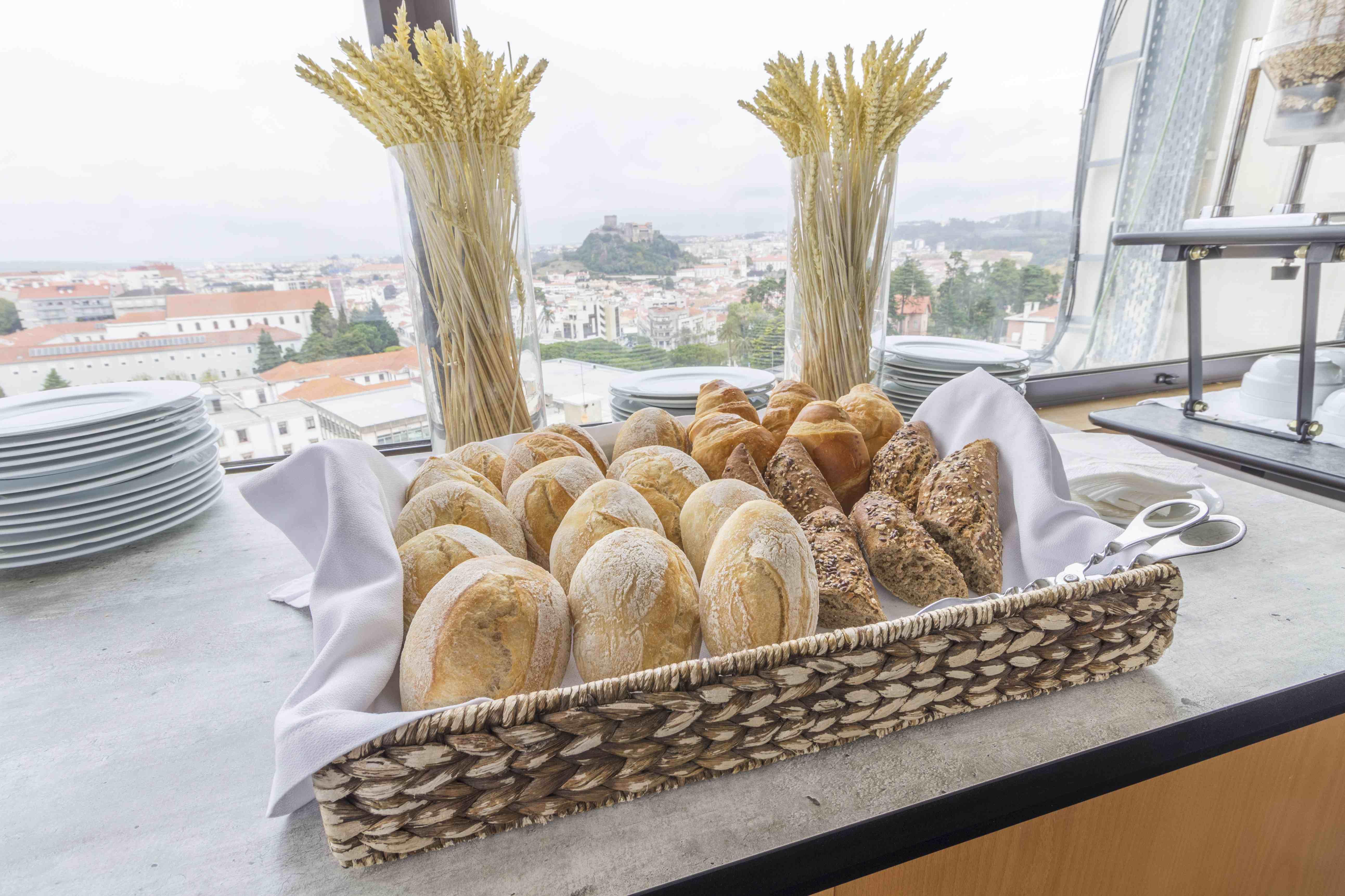 Hotel Eurosol Leiria & Jardim Екстериор снимка