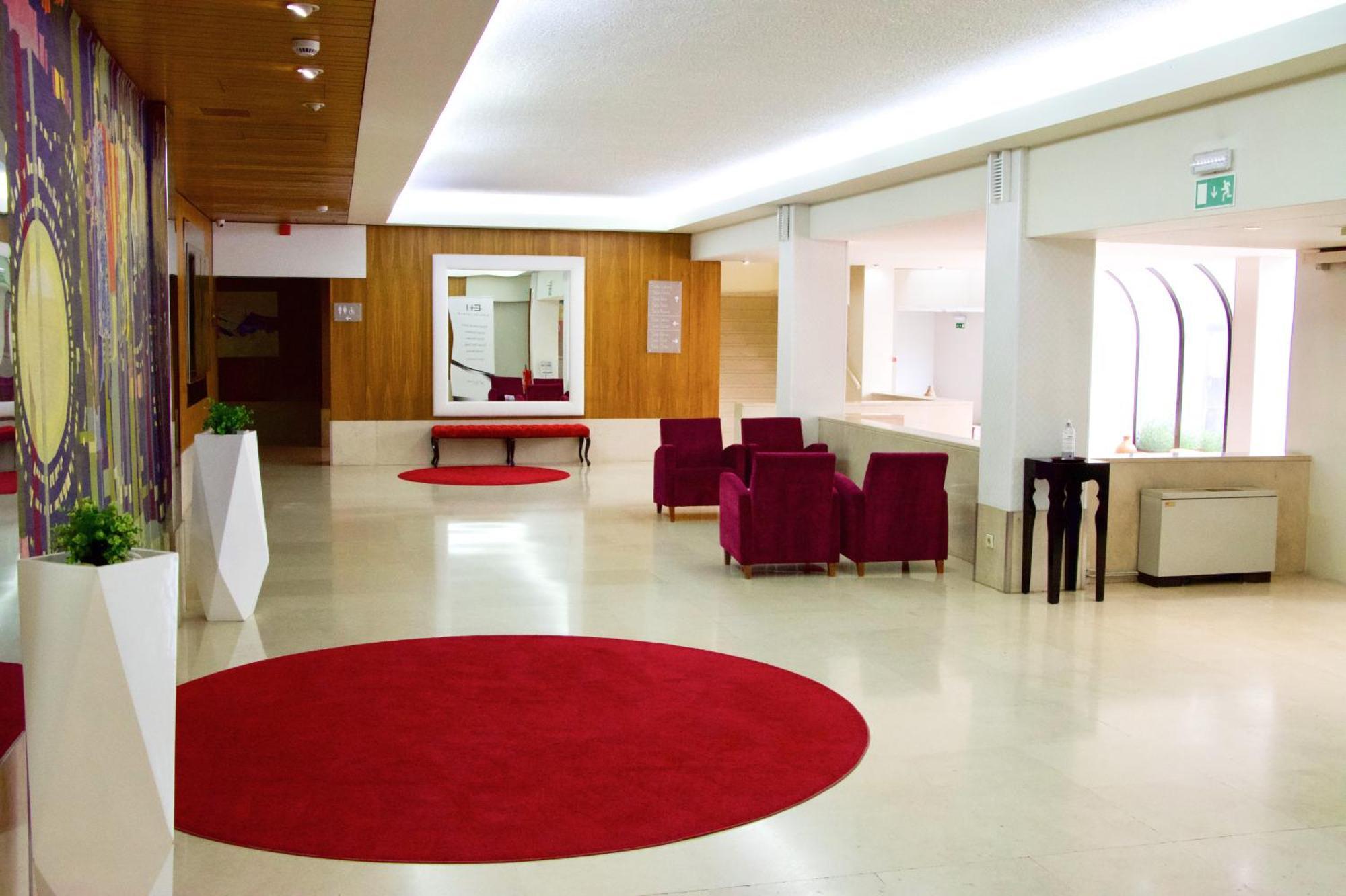 Hotel Eurosol Leiria & Jardim Екстериор снимка