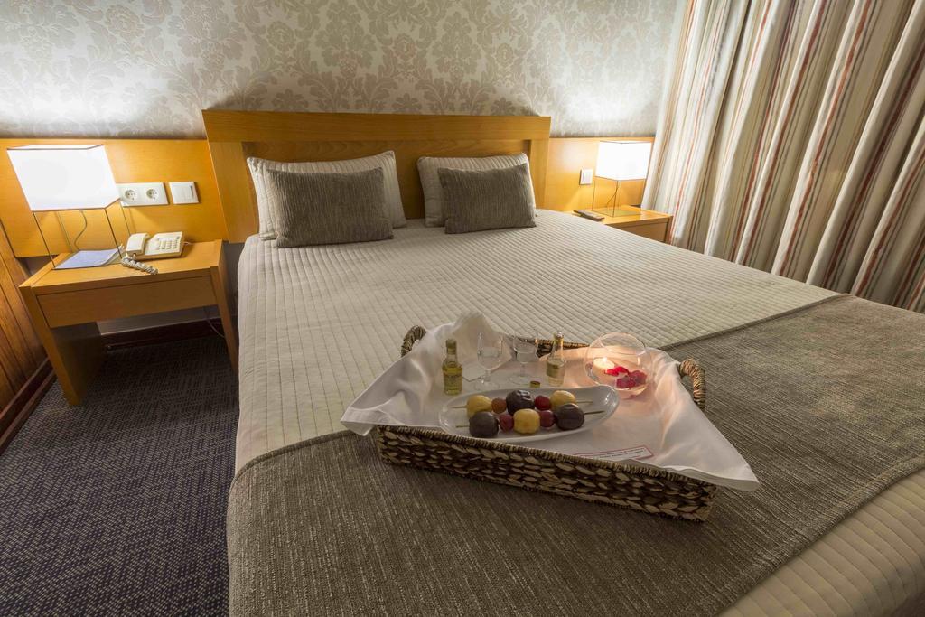 Hotel Eurosol Leiria & Jardim Екстериор снимка