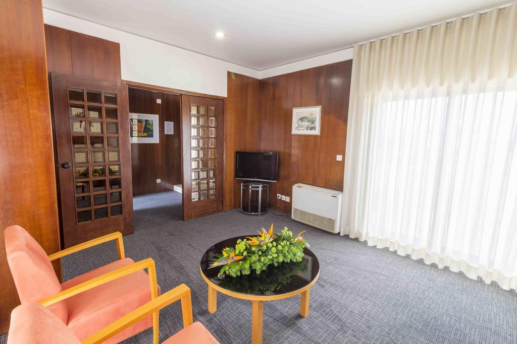 Hotel Eurosol Leiria & Jardim Екстериор снимка